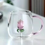 مج زجاجي بداخله ورده بارزه - روز